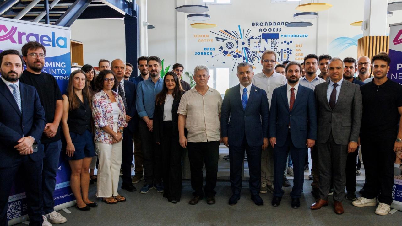 Türk Telekom milli teknoloji vizyonuyla yerli Ar-Ge’de standartları yükseltiyor
