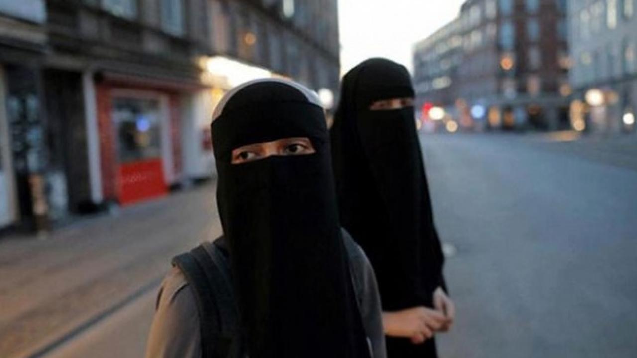 İtalya'da okullarda burka yasağı hazırlığı: Velilere dil öğrenme zorunluluğu getiriliyor