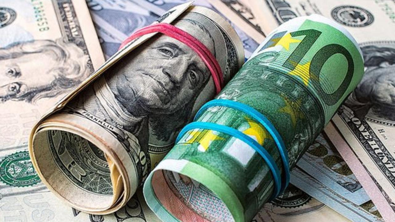 Dolar e Euro haftaya nasıl başladı? İşte ilk fiyatlar...
