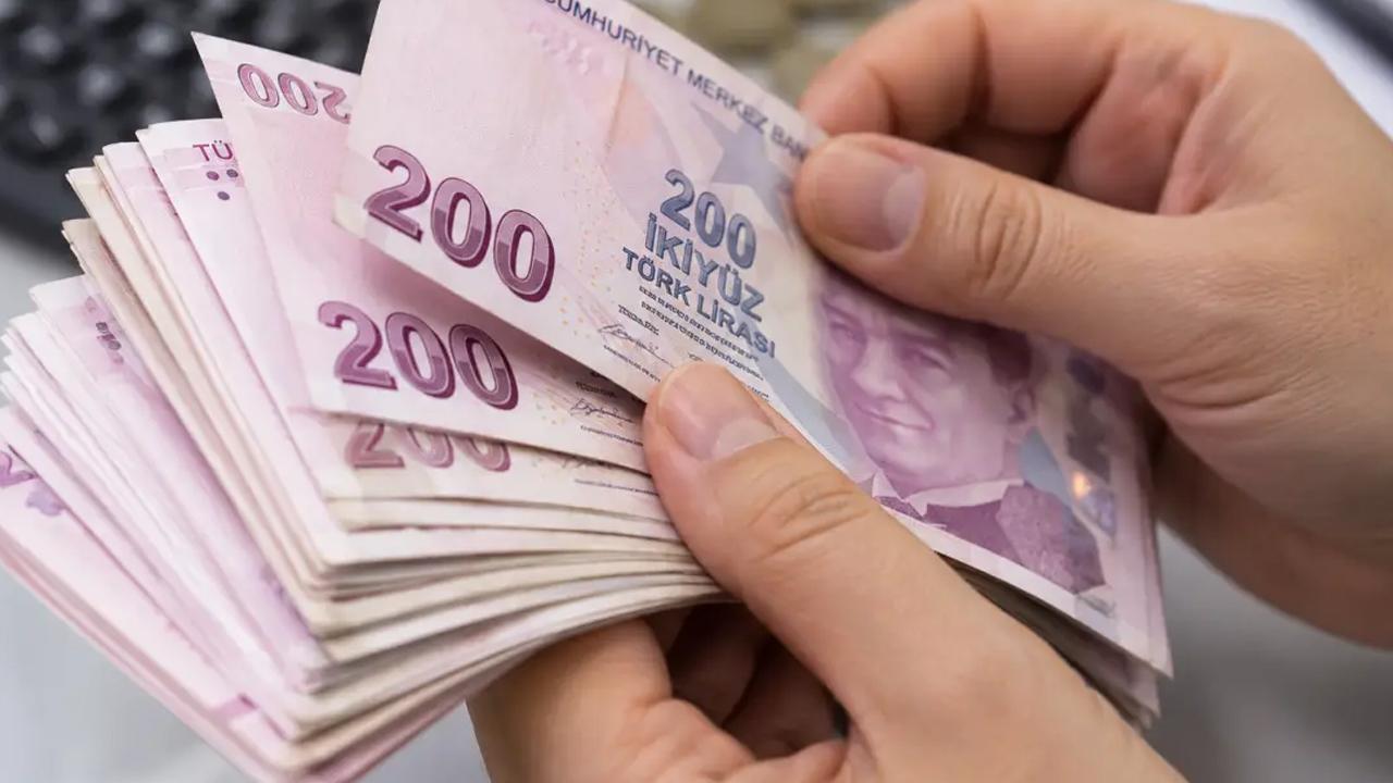 Çalışanları ilgilendiriyor: Çift maaş hesaplara yatacak! Şartlar duyuruldu
