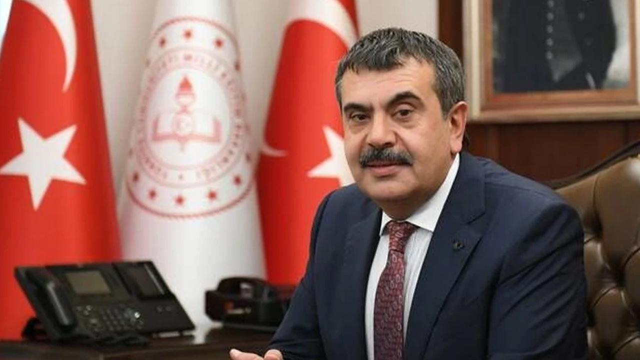 Bütün okullarda yeni sistem başlıyor: MEB kararını verdi! İmzalar atıldı