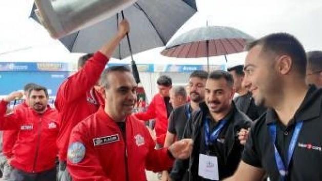 Bakan Kacır'dan TEKNOFEST'te Kanal 7 Medya Grubuna övgü dolu sözler!