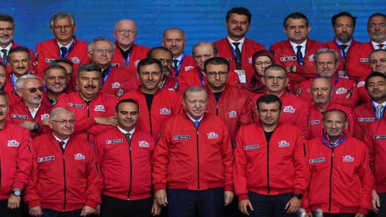 İstatistikler yerle bir oldu! 1 milyon 600 bin genç sahaya indi! Başkan Erdoğan duyurdu