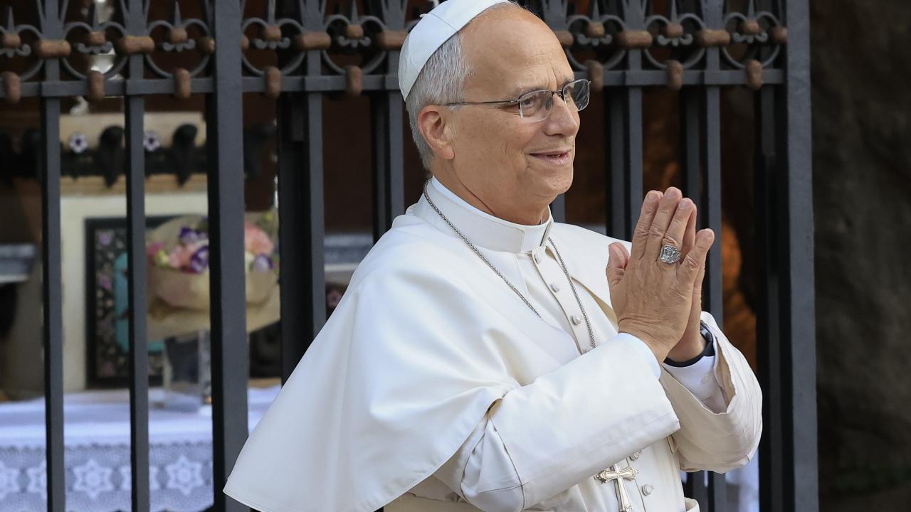 Ameliyat olmuştu! Papa 14. Leo'nun hastalığı belli oldu