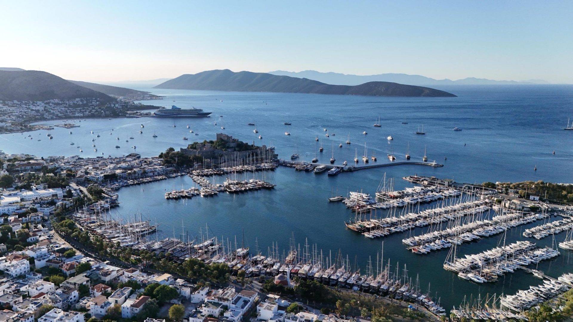 Şövalyeler inşa etmişti: Muğla’daki Bodrum Kalesi günün her vakti hayran bırakıyor