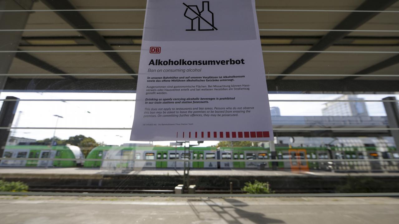 Almanya'da alkol kararı: Bütün istasyonlarda yasaklandı