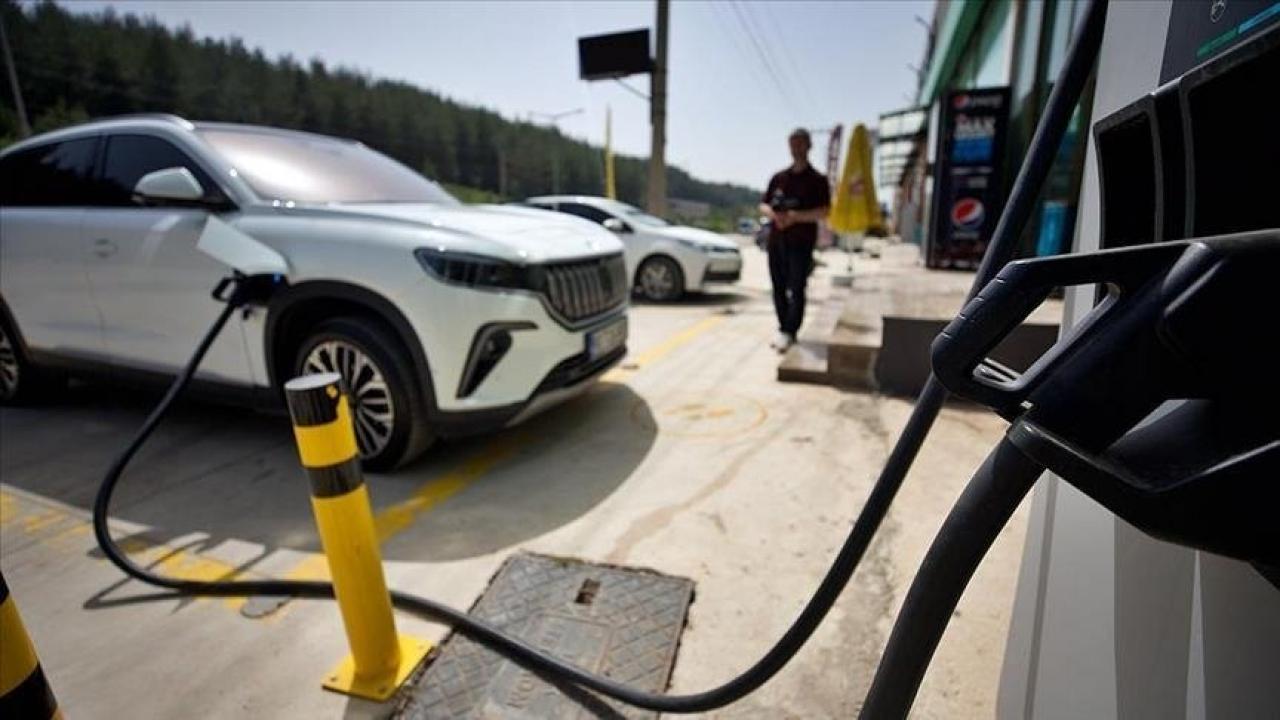 Türkiye yollarındaki elektrikli otomobil sayısı 485 bini geçti