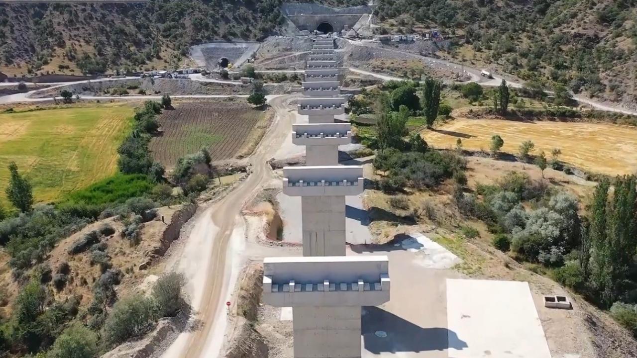 Hızlı tren hattında kritik eşik aşıldı! İki şehir arası 1 saat 45 dakikaya düşecek