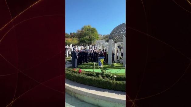"Bilge Kral" Aliya İzzetbegoviç kabri başında Kur’an-ı Kerim ile anıldı