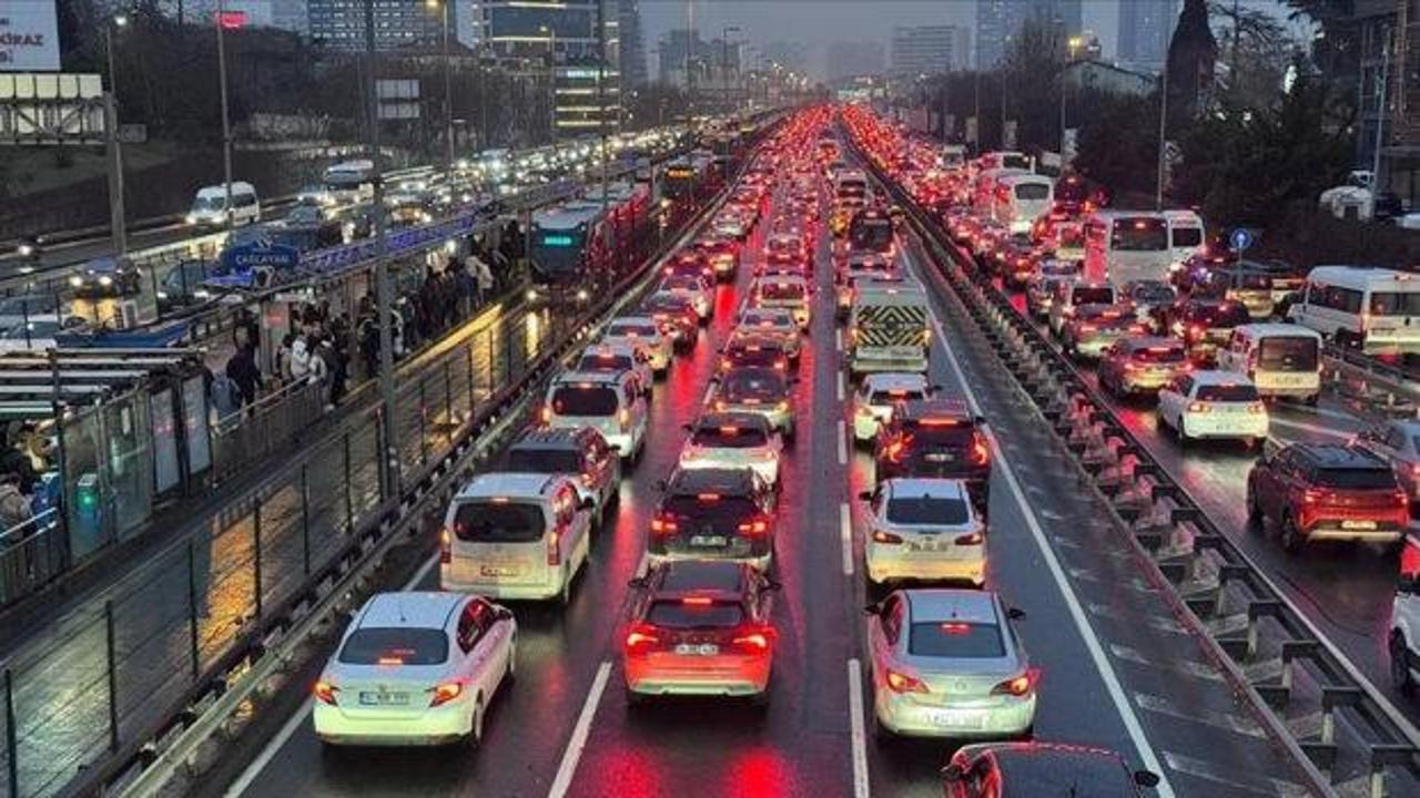 Araç sahipleri dikkat: Tarih öne çekildi: Uymayan trafiğe çıkamayacak