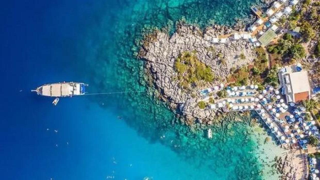 Tüm olumsuzluklara rağmen turizm gelirinde rekor!