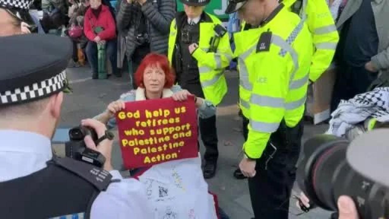 Londra’da Filistin gözaltısı: ABD büyükelçiliği önünde destek eylemi